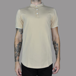 Camiseta Tipo Polo Beige Cuello Chino