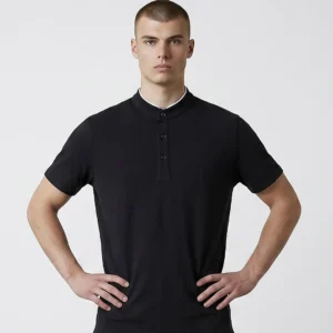 Camiseta Cuello Chino Negra Cuello Blanco